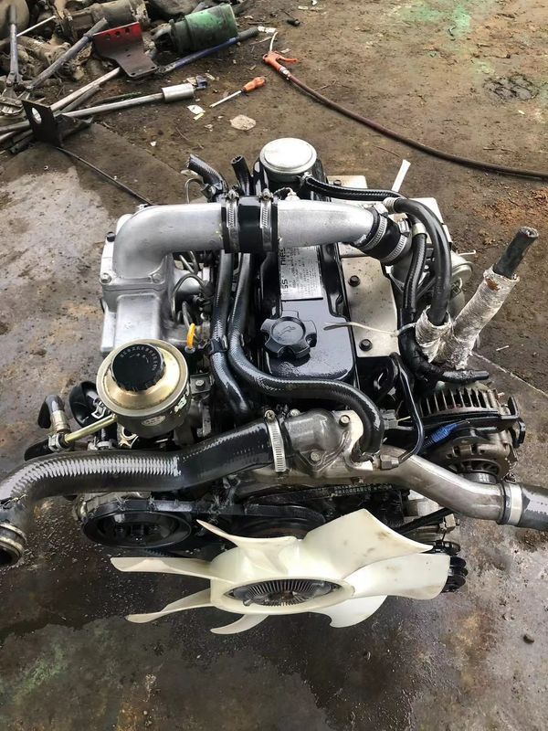Moteur diesel QD32 Nissan en bon état pour le camion