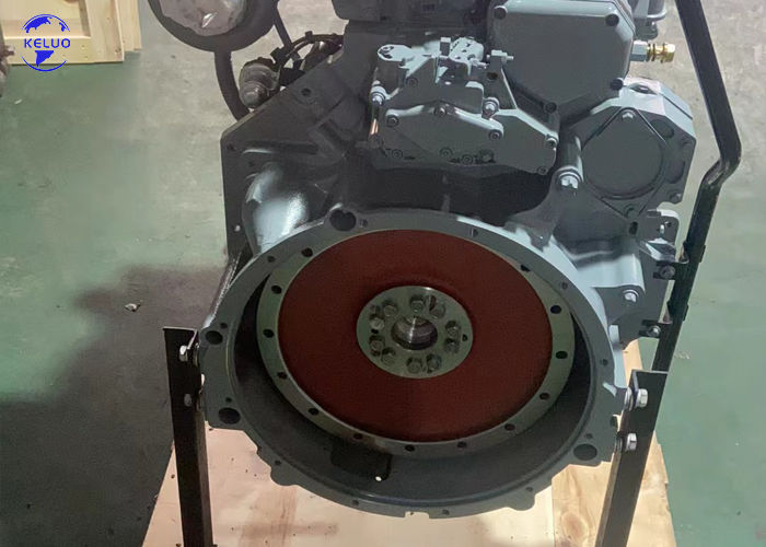 Moteur diesel à quatre temps refroidi à l'eau Deutz BF4M1013EC/FC (série 1013) pour la construction, les groupes électrogènes et l'industrie maritime.
