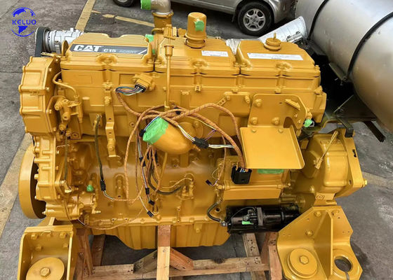 Réparation d'une excavatrice diesel Reman  C15 réaménagée